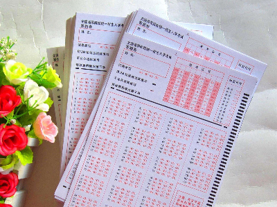 答题卡一般是什么纸质？