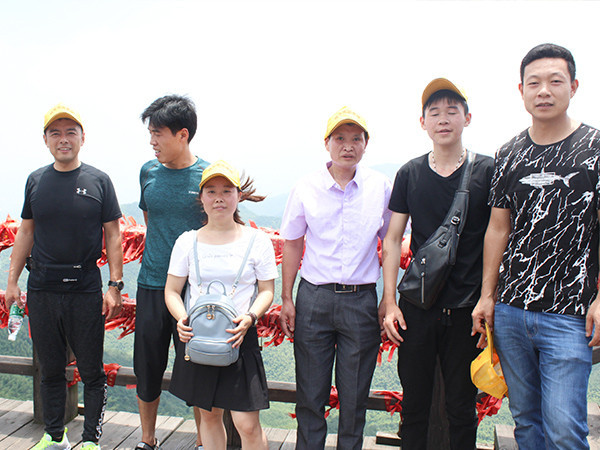 庄闲游戏2017年团队旅游-2